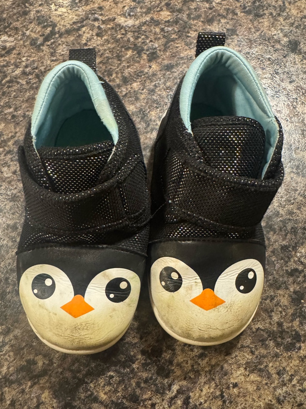Ikiki penguin shoes